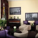 Hotel L'elysée Val D'europe 4*