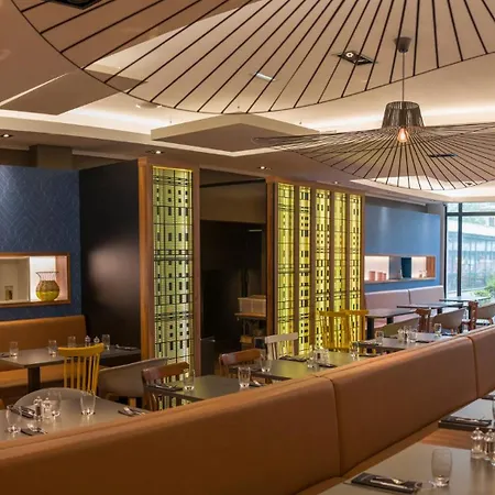 L'elysee Val D'europe 4*