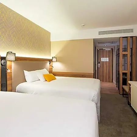 Hotel L'elysée Val D'europe 4*