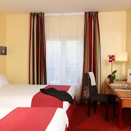 L'elysee Val D'europe Hotel