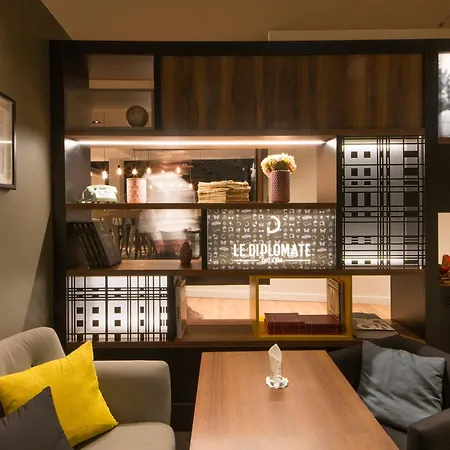 L'elysee Val D'europe 4* Σερί