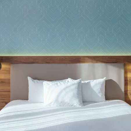 Ξενοδοχείο L'elysee Val D'europe 4*