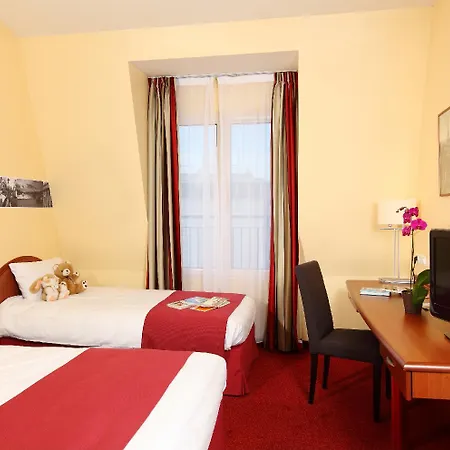 L'elysee Val D'europe 4* Σερί