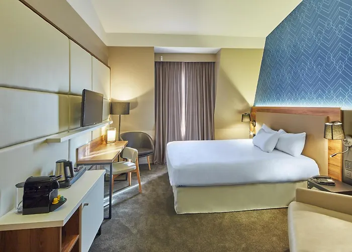 L'elysée Val D'europe Hotel Serris