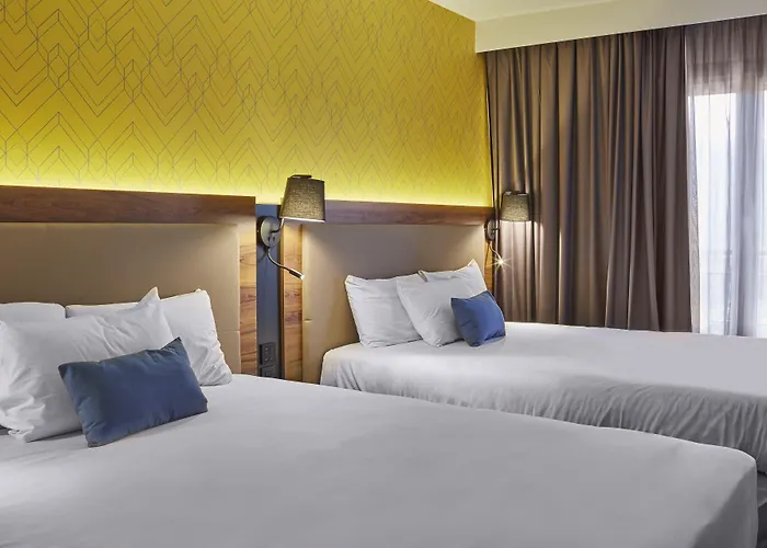 L'elysée Val D'europe 4* Serris