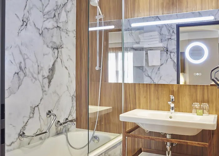 L'elysée Val D'europe Hotel 4*