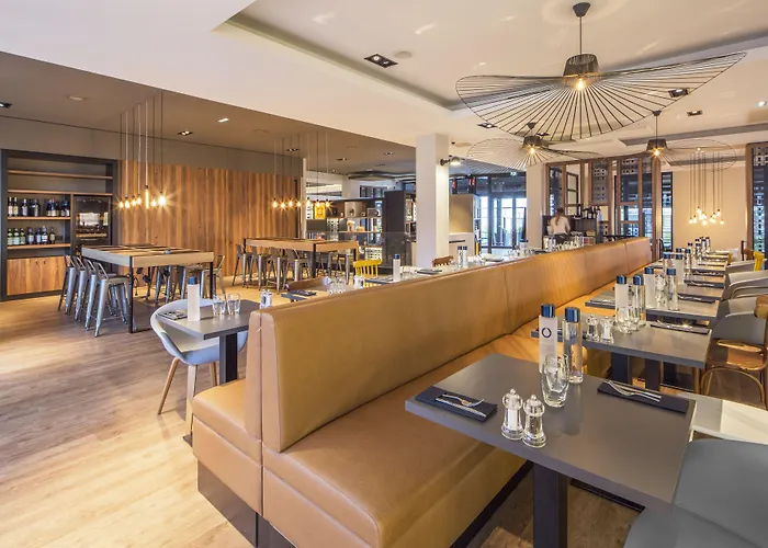 L'elysée Val D'europe Hotel