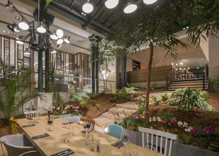 L'elysée Val D'europe Hotel