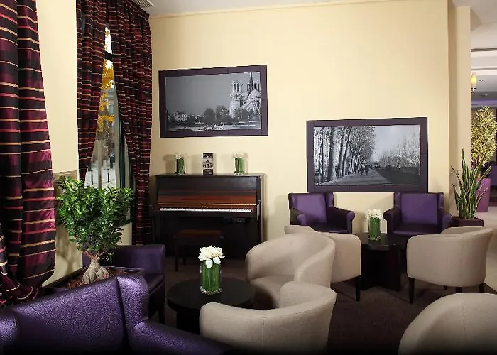 Hotel L'elysée Val D'europe 4*